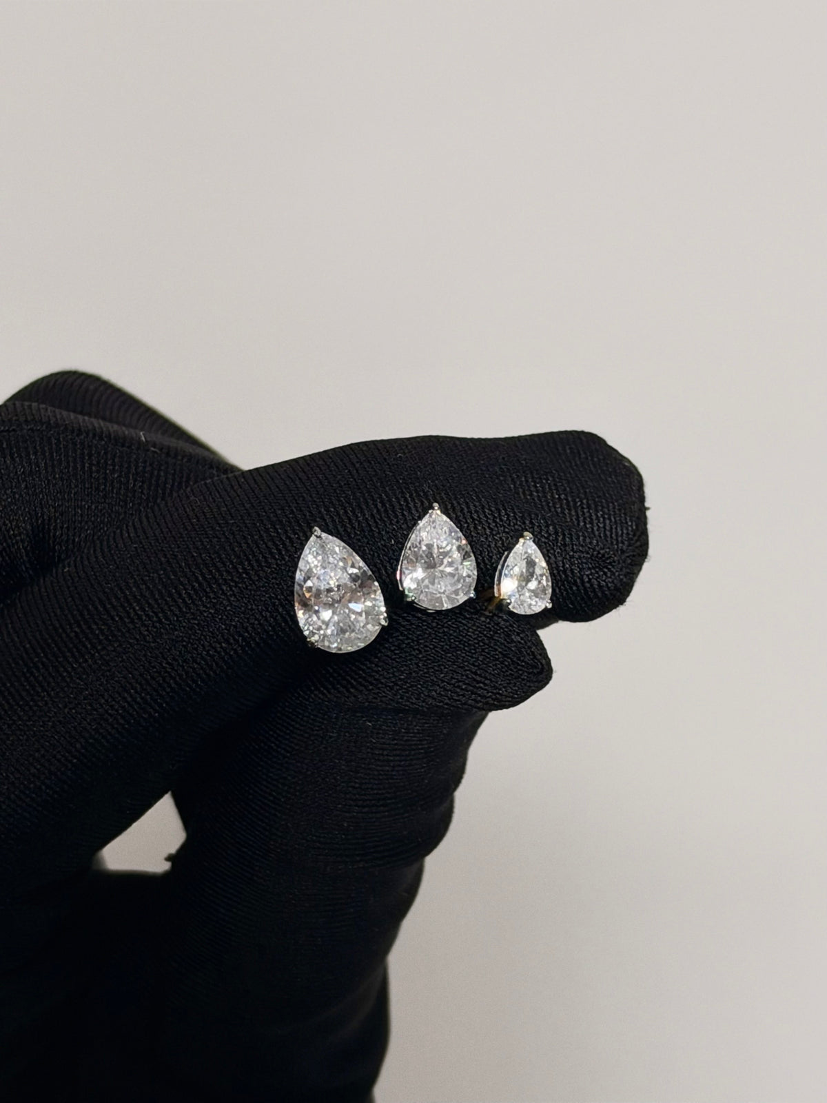 BOUCLES PEAR L