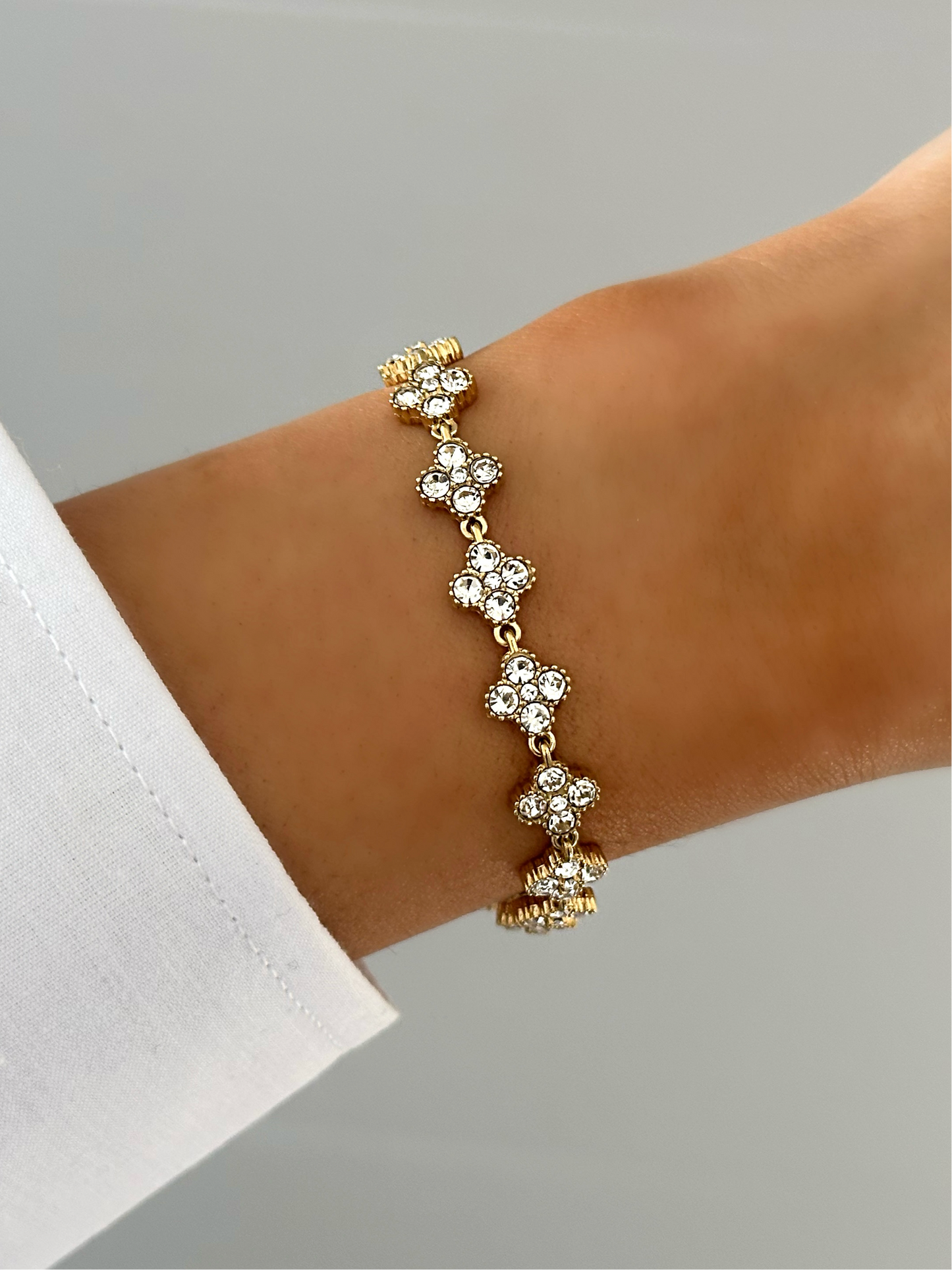 Gold sapphire bracelet 