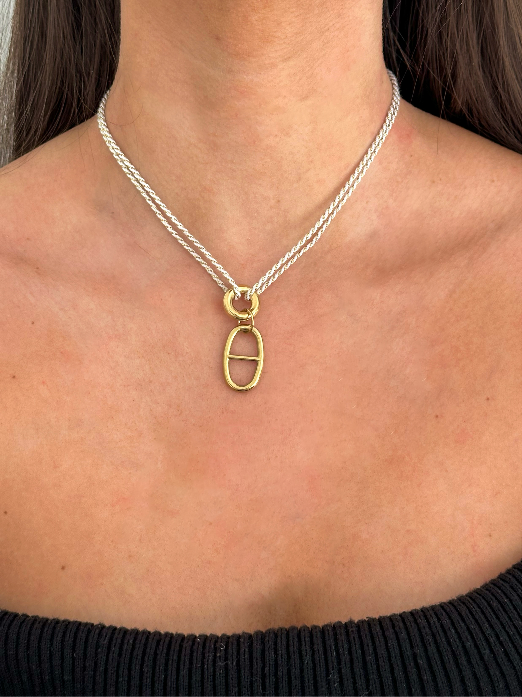 COLLIER KYLIE