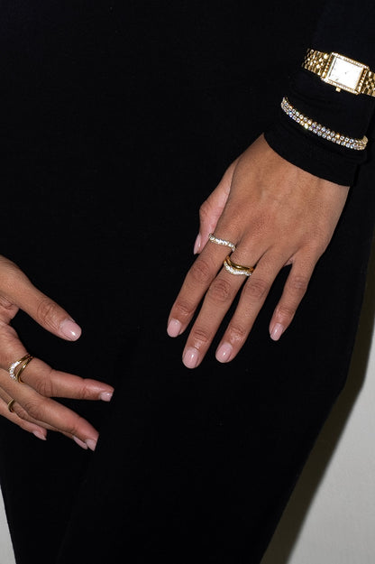 INFINITY-RING MIT PAVÉ-BESATZ