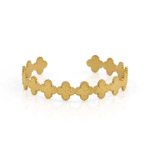Hammered clover bracelet